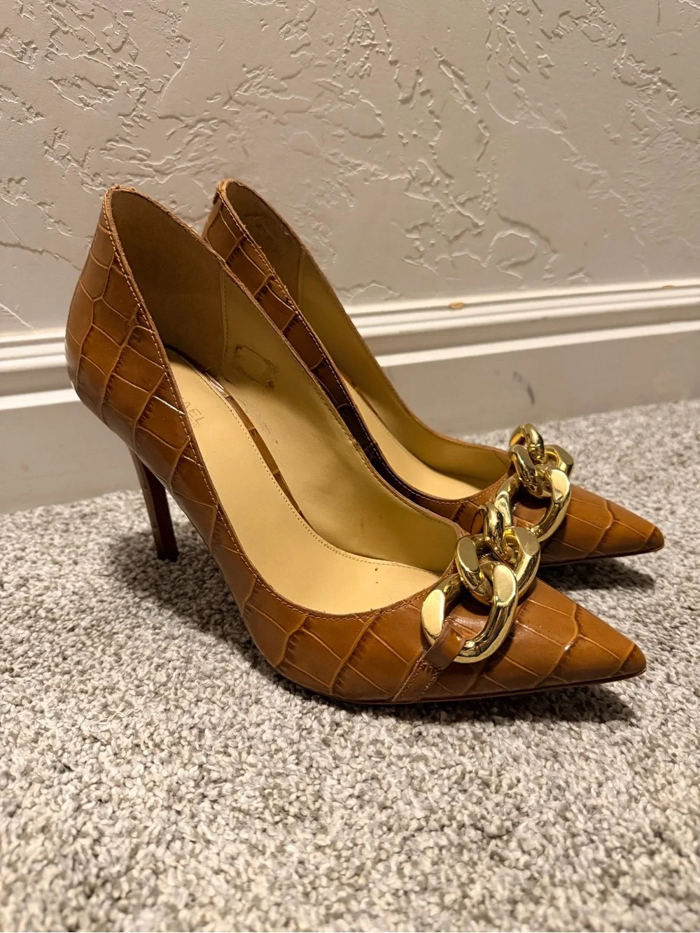 Michael Kors Scarlett Cognac Croc-Embossed Pointed Toe Pumps with Gold Chain